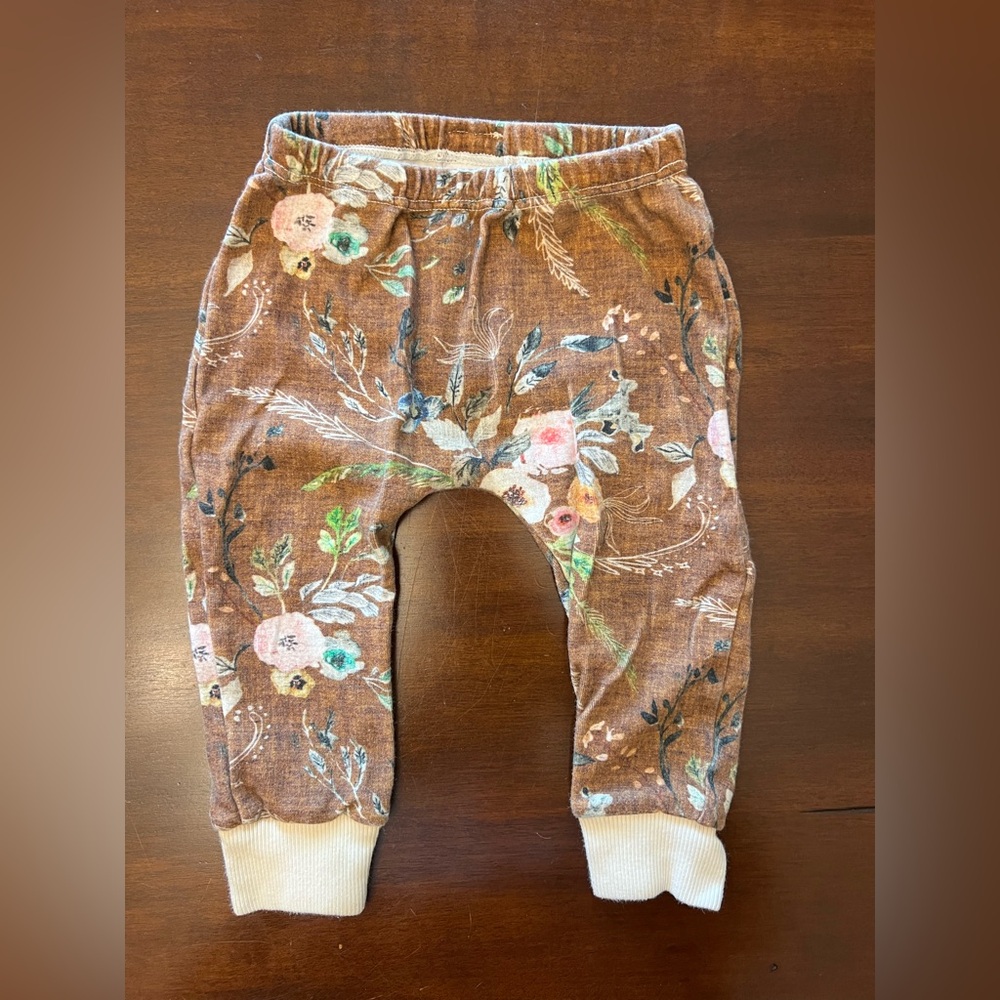 Olive Me Handmade Flower Pants 3-6mo